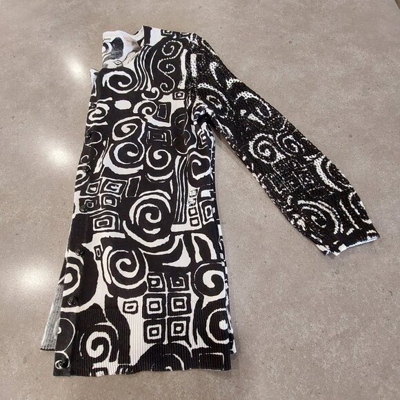 NYGARD COLLECTION Women's Geometric Print Cardigan w/Beading - Black/White  SML - Picture 12 of 12